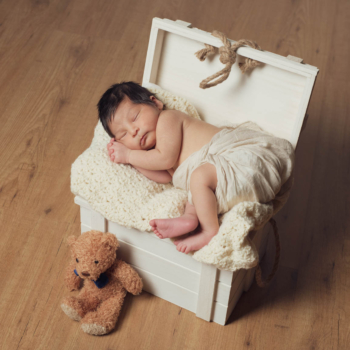 NEWBORN (23)